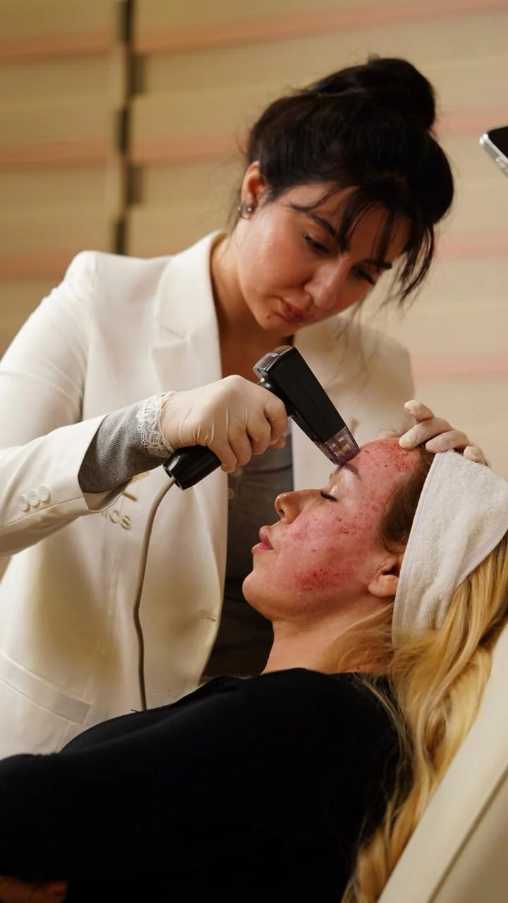 A closer look at a treatment session